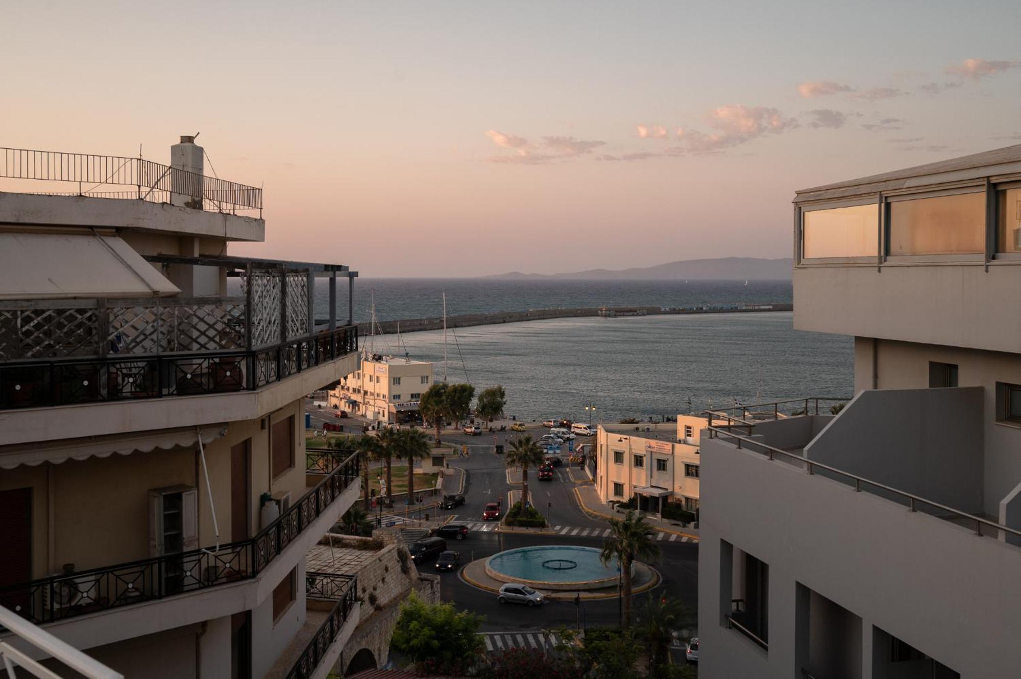 L' Horizon Luxury Living By 8Essentially Heraklion Exteriör bild