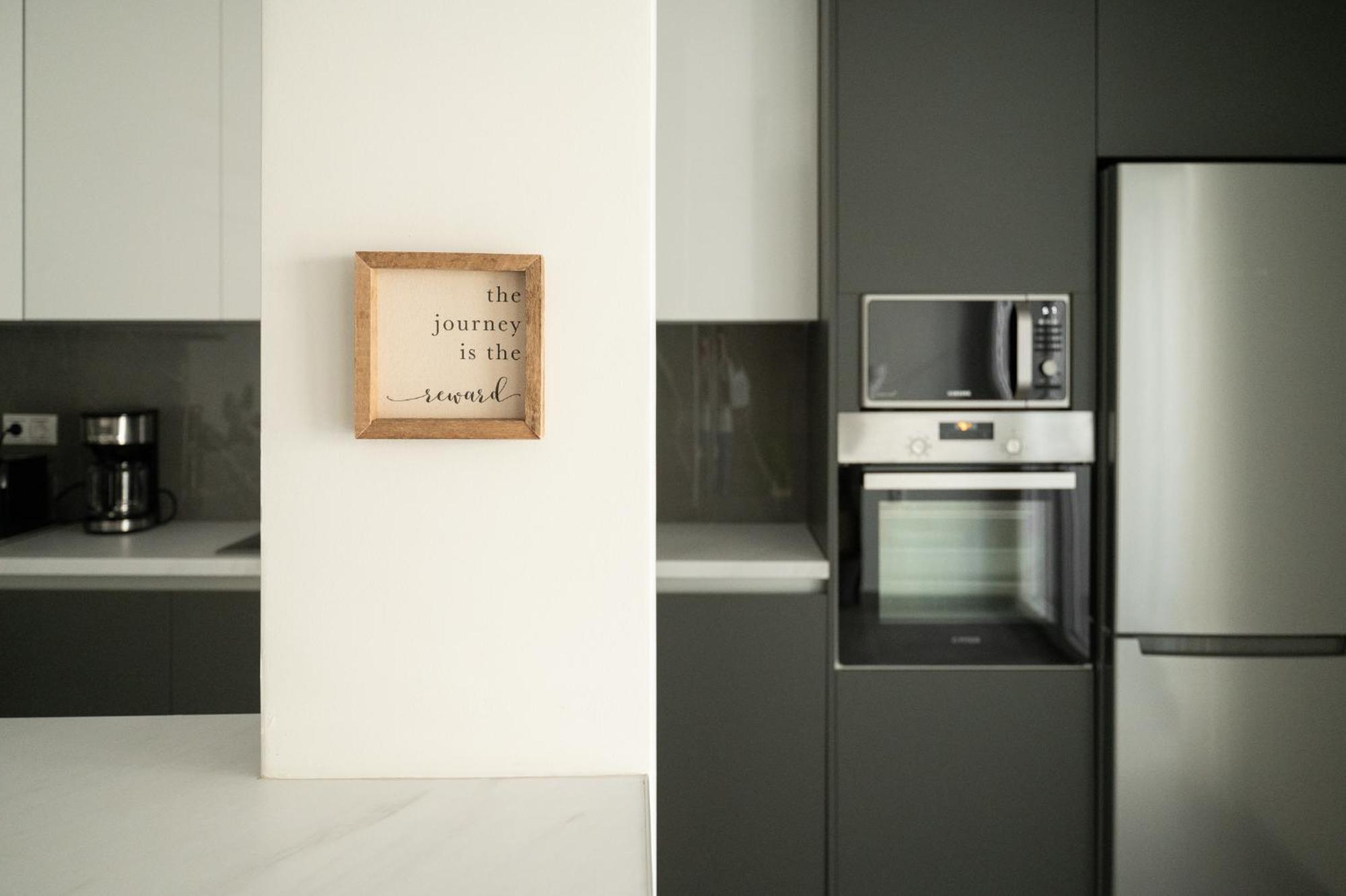 L' Horizon Luxury Living By 8Essentially Heraklion Exteriör bild